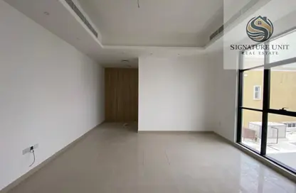 Villa - 5 Bedrooms - 7+ Bathrooms for rent in Nad Al Sheba 2 - Nad Al Sheba - Dubai