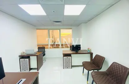 Office Space - Studio - 1 Bathroom for rent in Silver Home Building - Hor Al Anz - Deira - Dubai