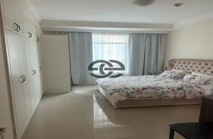 Apartment - 1 Bedroom - 2 Bathrooms for sale in Marina Crown - Dubai Marina - Dubai