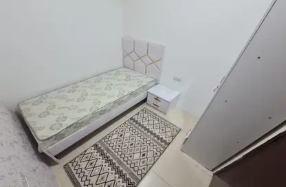 Apartment - 1 Bathroom for rent in Cornich Al Khalidiya - Al Khalidiya - Abu Dhabi