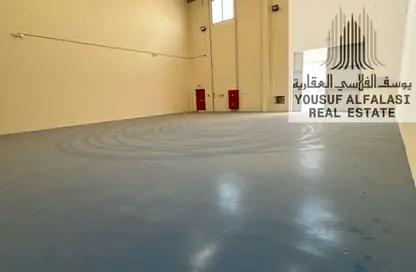 Warehouse - Studio - 3 Bathrooms for rent in Umm Al Thuoob - Umm Al Quwain