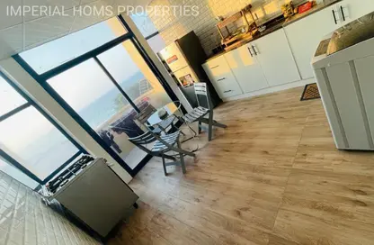 Apartment - 1 Bedroom - 2 Bathrooms for rent in Ajman Corniche Residences - Ajman Corniche Road - Ajman