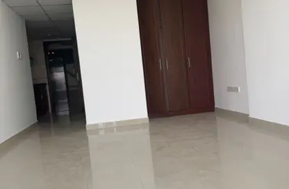 شقة - 1 حمام للايجار في شارع التعاون الجديد - التعاون - الشارقة