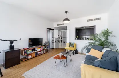 Apartment - 1 Bedroom - 1 Bathroom for sale in The Links West Tower - The Links - The Views - Dubai