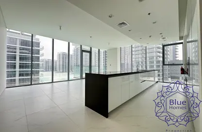 شقة - 3 غرف نوم - 5 حمامات للايجار في ريزيدنس ٨ - المنطقة وان - مدينة الشيخ محمد بن راشد - دبي