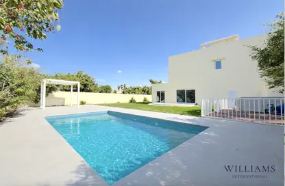 Villa - 5 Bedrooms - 6 Bathrooms for sale in Meadows 9 - Meadows - Dubai