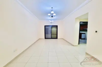 Apartment - 2 Bedrooms - 2 Bathrooms for rent in Hajar Building - Muwaileh Commercial - Sharjah