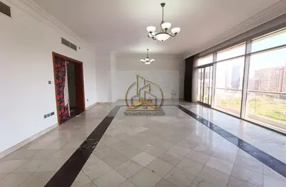 شقة - 3 غرف نوم - 4 حمامات للايجار في شارع خليفة - أبوظبي