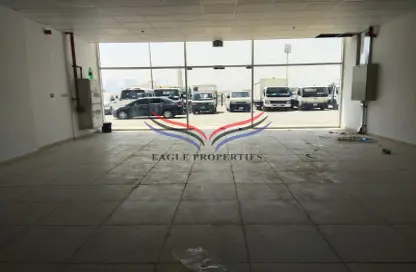 صورة لـ موقف سيارات متجر - استوديو للايجار في القصيص الصناعية 5 - المنطقة الصناعية بالقصيص - القصيص - دبي ، صورة رقم 1