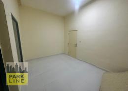 صورةغرفة فارغة لـ: شقة - 1 غرفة نوم - 1 حمام للكراء في قرية ليوا - منطقة مصلى العيد - الكرامة - أبوظبي, صورة 1