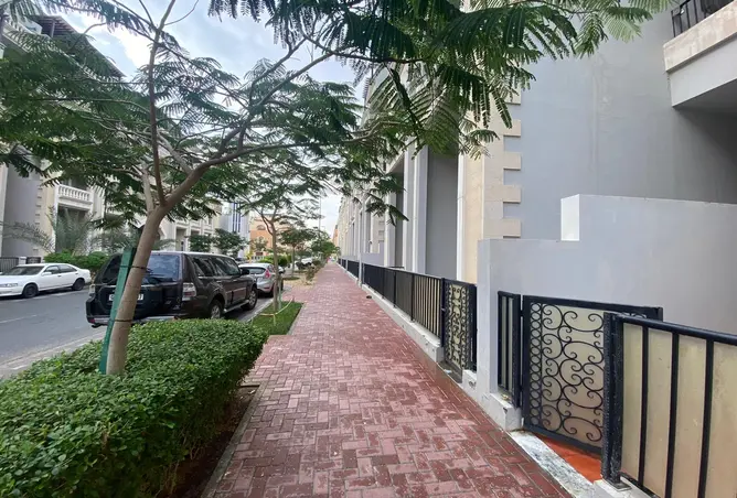 Apartment - 1 Bedroom - 2 Bathrooms for sale in Autumn - Seasons Community - Jumeirah Village Circle - Dubai