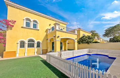 Pool image for: Villa - 3 Bedrooms - 4 Bathrooms for rent in Legacy - Jumeirah Park - Dubai, Image 1