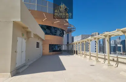 Full Floor - Studio - 1 Bathroom for rent in Capital Golden Tower - Business Bay - Dubai