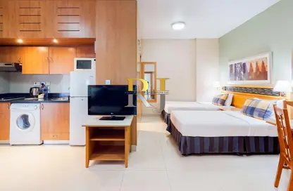 Apartment - 1 Bedroom - 2 Bathrooms for rent in Golden Sands 3 Hotel Apartments - Mankhool - Bur Dubai - Dubai