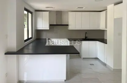 Villa - 2 Bedrooms - 2 Bathrooms for rent in Springs 11 - The Springs - Dubai