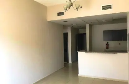 Apartment - 2 Bedrooms - 2 Bathrooms for sale in Mazaya 2 - Queue Point - Dubai Land - Dubai