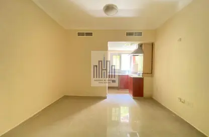 Apartment - Studio - 1 Bathroom for rent in Fire Station Road - Muwaileh - Sharjah