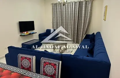 شقة - غرفة نوم - 2 حمامات للايجار في التعاون - الشارقة