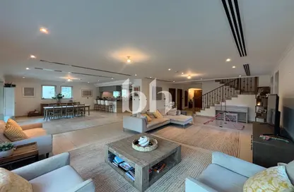 فيلا - 4 غرف نوم - 5 حمامات للايجار في التراث - جميرا بارك - دبي فيلا - 4 غرف نوم - 5 حمامات للايجار في التراث - جميرا بارك - دبي