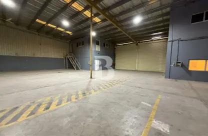 Warehouse - Studio for rent in Al Qusais Industrial Area - Al Qusais - Dubai