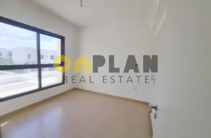 Townhouse - 3 Bedrooms - 4 Bathrooms for rent in Zahra Townhouses - Town Square - Dubai