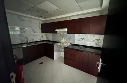 Apartment - 2 Bedrooms - 3 Bathrooms for rent in Al Rashidiya Towers - Al Rashidiya - Ajman Downtown - Ajman