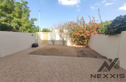 Villa - 2 Bedrooms - 3 Bathrooms for rent in Springs 3 - The Springs - Dubai