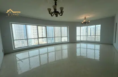 Apartment - 2 Bedrooms - 3 Bathrooms for rent in Al Majaz 3 - Al Majaz - Sharjah