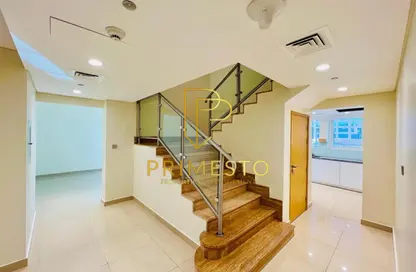 Apartment - 3 Bedrooms - 4 Bathrooms for rent in United Square - Al Khalidiya - Abu Dhabi