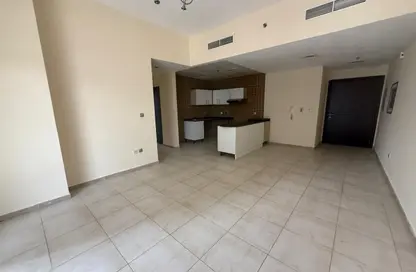 شقة - 2 غرف نوم - 2 حمامات للبيع في برج حمزة - مدينة دبي الرياضية - دبي