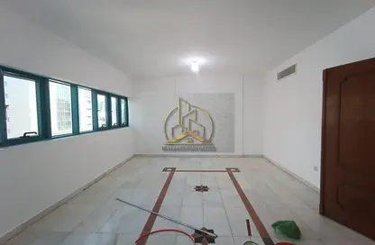 Apartment - 3 Bedrooms - 3 Bathrooms for rent in Al Zahiyah - Abu Dhabi