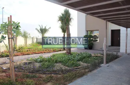 Villa - 5 Bedrooms - 7 Bathrooms for sale in Sharjah Garden City - Sharjah