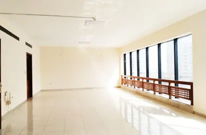 Apartment - 3 Bedrooms - 3 Bathrooms for rent in Airport Road - Abu Dhabi
