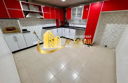 Apartment - 2 Bedrooms - 4 Bathrooms for rent in New Al Taawun Road - Al Taawun - Sharjah