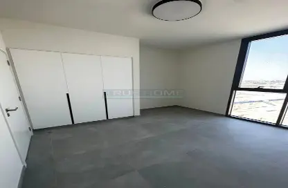 Empty Room image for: Apartment - 2 Bedrooms - 3 Bathrooms for rent in The Boulevard 2 - Aljada - Sharjah, Image 1