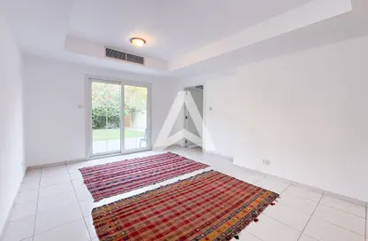 Townhouse - 2 Bedrooms - 4 Bathrooms for rent in Springs 12 - The Springs - Dubai