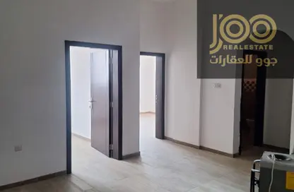 شقة - 2 غرف نوم - 2 حمامات للايجار في ضاحية السلامة - أم القيوين