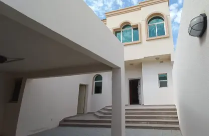 Villa - 4 Bedrooms - 7+ Bathrooms for rent in Mohamed Bin Zayed City Villas - Mohamed Bin Zayed City - Abu Dhabi