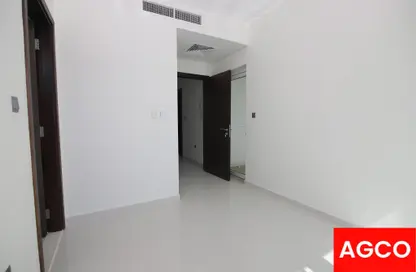 Empty Room image for: Townhouse - 3 Bedrooms - 3 Bathrooms for rent in Albizia - Damac Hills 2 - Dubai, Image 1