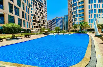 دوبلكس - 3 غرف نوم - 3 حمامات للايجار في يونايتد سكوير - الخالدية - أبوظبي
