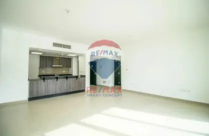 Apartment - 2 Bedrooms - 2 Bathrooms for sale in Tower 12 - Al Reef Downtown - Al Reef - Abu Dhabi