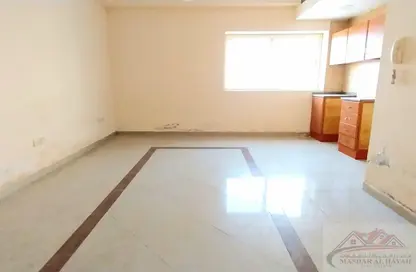Apartment - 1 Bathroom for rent in Al Ahlam Tower - Al Nahda - Sharjah