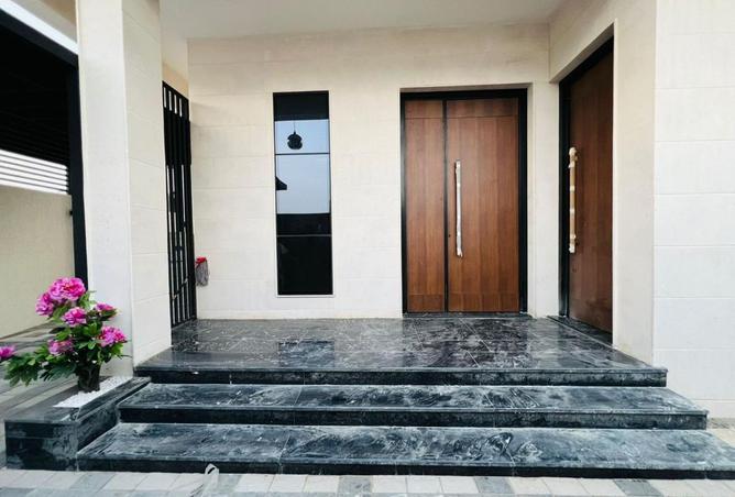 15613995 - Property Image 3