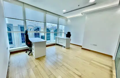Office Space - Studio - 4 Bathrooms for rent in Hamdan Street - Abu Dhabi