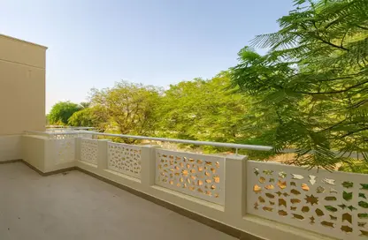 Villa - 5 Bedrooms - 6 Bathrooms for rent in Meadows 5 - Meadows - Dubai