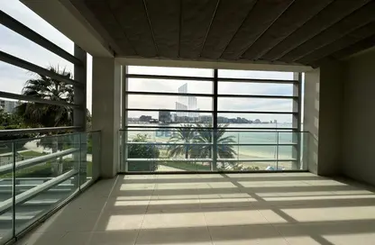 Balcony image for: Villa - 5 Bedrooms - 5 Bathrooms for rent in Beach Villas - Al Zeina - Al Raha Beach - Abu Dhabi, Image 1