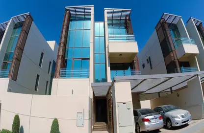 Villa - 6 Bedrooms - 7 Bathrooms for sale in Nad Al Sheba 1 - Nad Al Sheba - Dubai