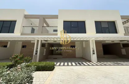 Townhouse - 3 Bedrooms - 3 Bathrooms for rent in Greenwoods - DAMAC Hills - Dubai