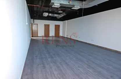 Office Space - Studio - 2 Bathrooms for rent in Capital Golden Tower - Business Bay - Dubai