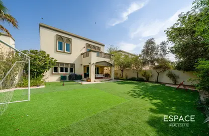 Villa - 3 Bedrooms - 3 Bathrooms for sale in Regional - Jumeirah Park - Dubai